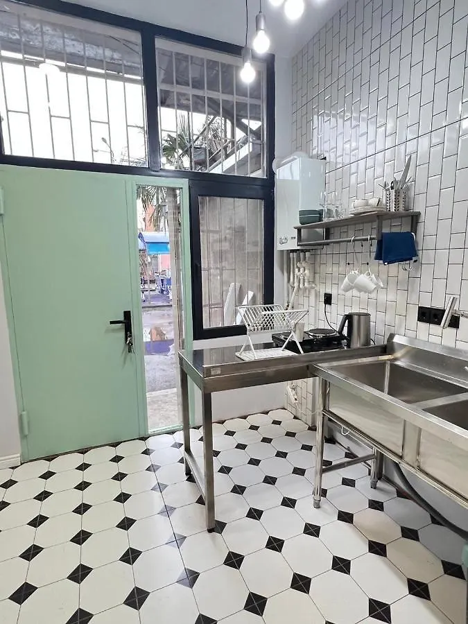 Charming Apartment Near Marjanishvili Square Tbilisi